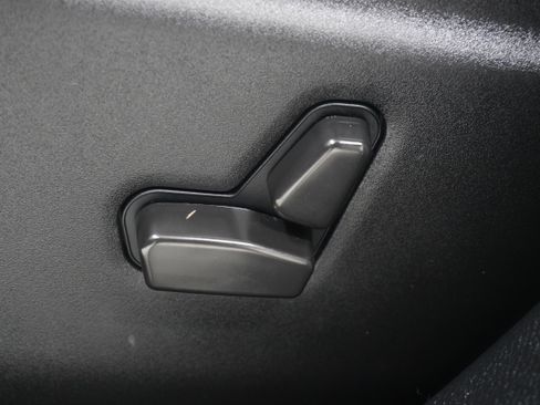 Used 2021 Jeep Grand Cherokee Limited w/ Sun & Sound Group RWD image 14