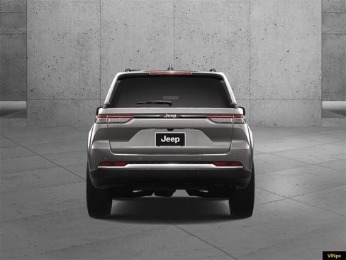 New 2025 Jeep Grand Cherokee Laredo image 6