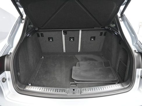 Certified 2024 Porsche Macan GTS AWD/4WD image 29