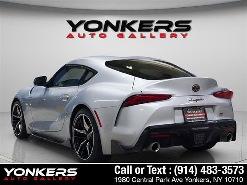 Used 2022 Toyota Supra Premium image 9