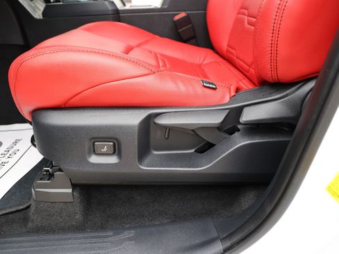 Certified 2024 Toyota Tacoma SR5 image 40