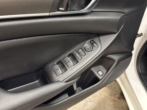 Used 2021 Honda Accord LX image 25