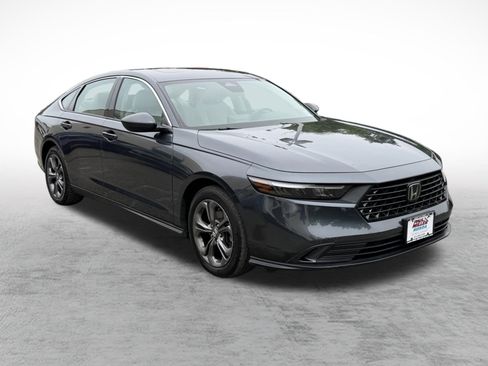 Used 2023 Honda Accord EX image 3