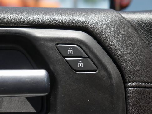 Used 2021 Chevrolet Silverado 1500 LT Trail Boss w/ Convenience Package II image 17