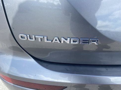 Used 2022 Mitsubishi Outlander SEL AWD/4WD image 13