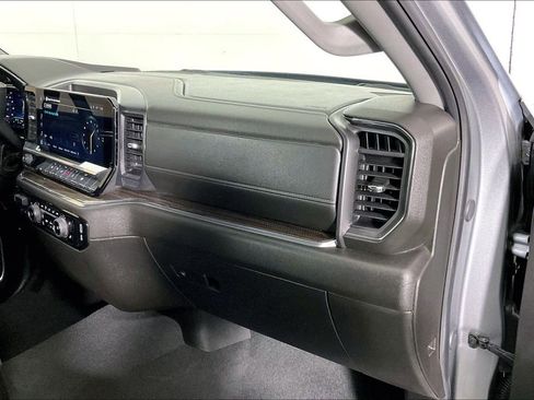 Used 2025 Chevrolet Silverado 1500 LT AWD/4WD image 22