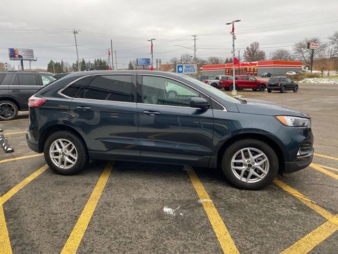 Used 2024 Ford Edge SEL w/ Convenience Package image 6