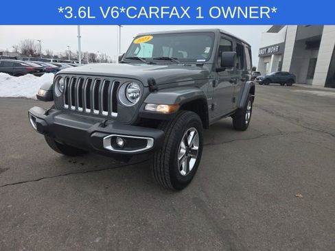Used 2023 Jeep Wrangler Sahara w/ Cold Weather Group image 9