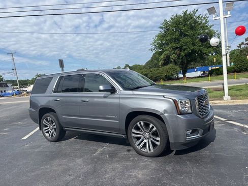 Used 2018 GMC Yukon Denali w/ Denali Ultimate Package AWD/4WD image 1