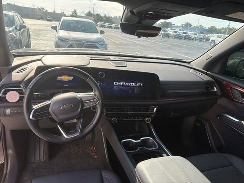 Used 2024 Chevrolet Traverse Z71 w/ Enhanced Driving Package AWD/4WD image 10