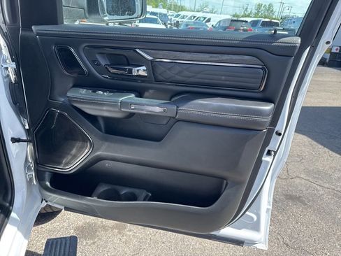 Used 2025 RAM 1500 Limited AWD/4WD image 37