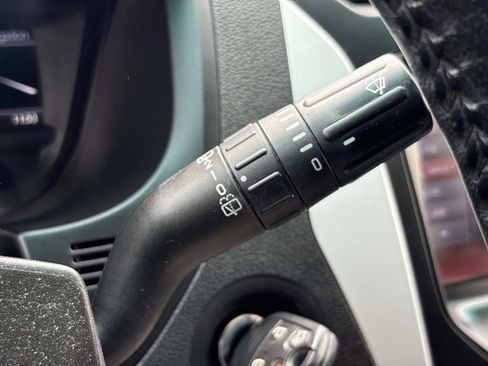 Used 2013 Ford Explorer XLT image 31