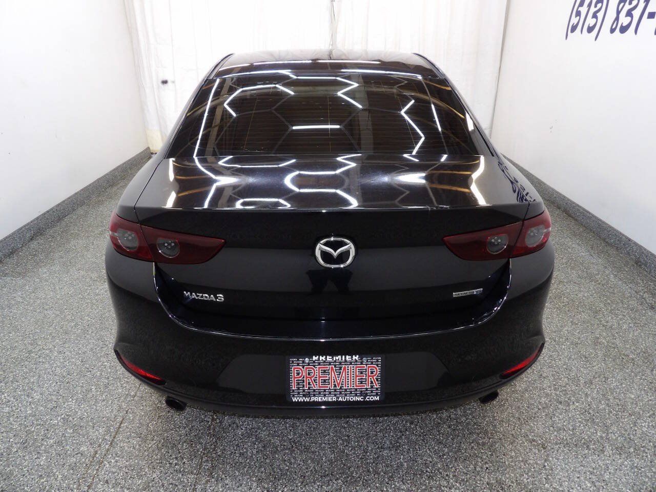 Used 2020 MAZDA MAZDA3 Sedan w/ Select Package FWD image 5