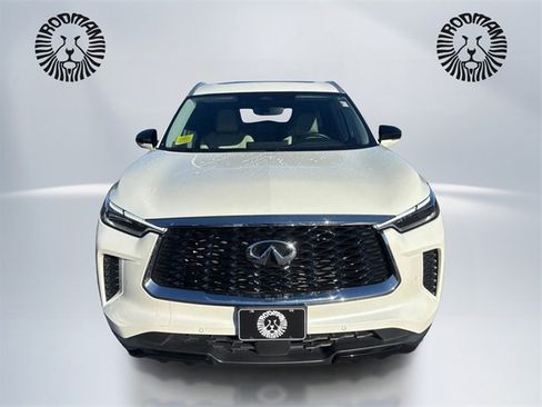 Used 2023 INFINITI QX60 Luxe image 2