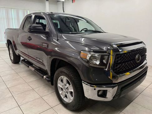 Used 2018 Toyota Tundra SR5 w/ SR5 Upgrade Package AWD/4WD image 1