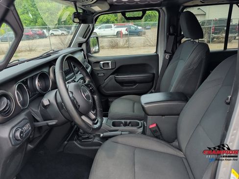 Used 2018 Jeep Wrangler Unlimited Sport S AWD/4WD image 18