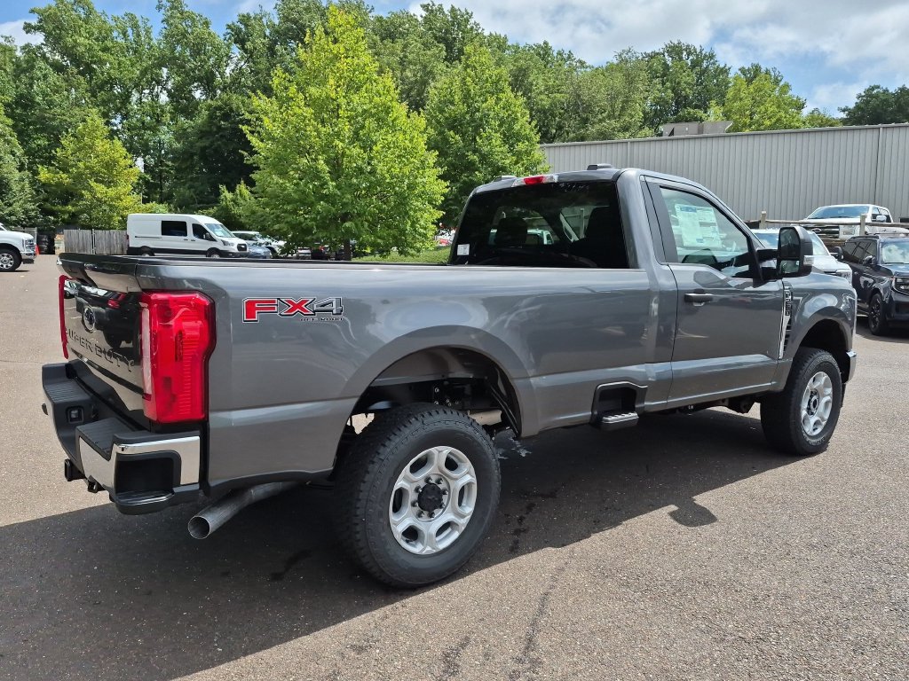 New 2026 Ford F250 XLT w/ FX4 Off-Road Package AWD/4WD image 7