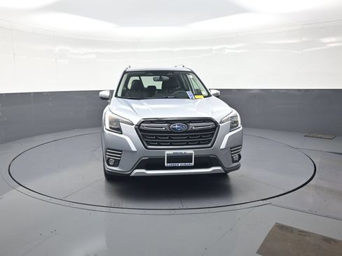 Used 2024 Subaru Forester Touring AWD/4WD image 8