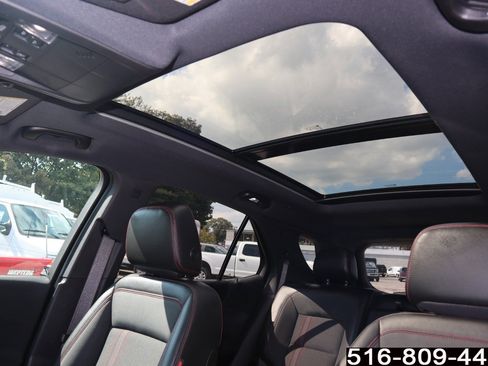 Used 2022 Chevrolet Equinox RS image 18