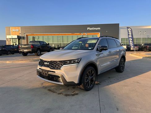 Used 2023 Kia Sorento SX Prestige image 1