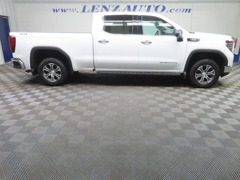 Used 2023 GMC Sierra 1500 SLT w/ SLT Convenience Package image 2