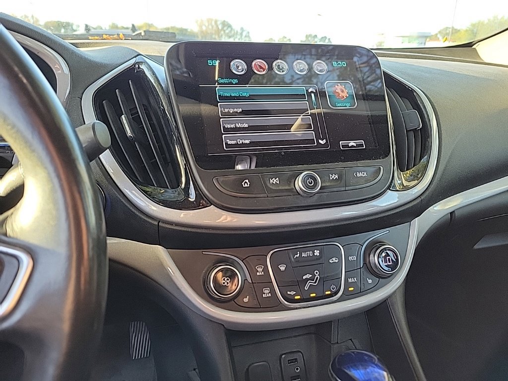 Used 2017 Chevrolet Volt LT w/ Comfort Package FWD image 8