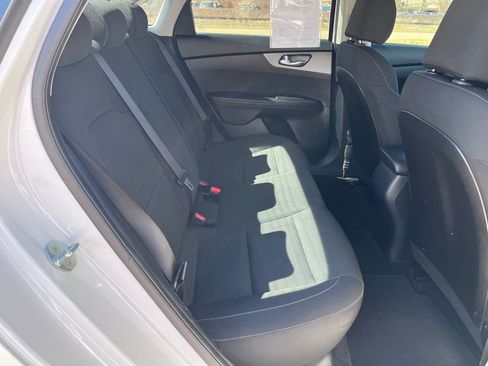 Used 2019 Kia Forte LXS image 18