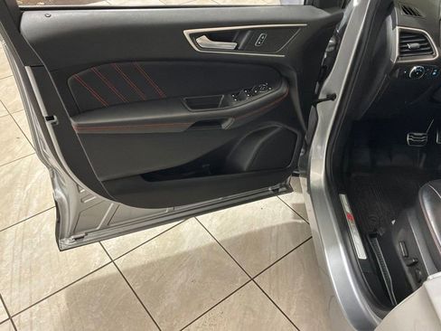 Used 2023 Ford Edge ST-Line AWD/4WD image 4