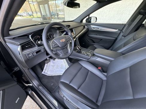 Certified 2024 Cadillac XT5 Luxury AWD/4WD image 10