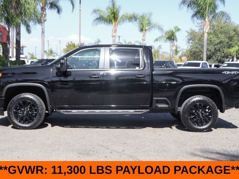 Used 2025 Chevrolet Silverado 2500 Custom w/ Custom Value Package AWD/4WD image 5