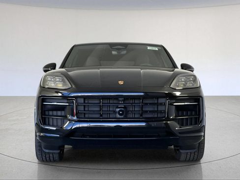 New 2026 Porsche Cayenne GTS AWD/4WD image 11