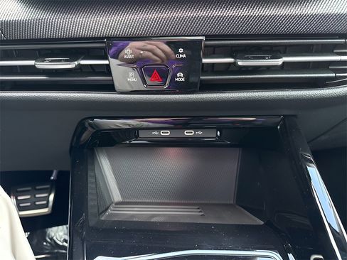 New 2026 Volkswagen GTI SE image 22