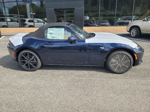 New 2026 MAZDA MX-5 Miata Grand Touring w/ Weather Package RWD image 5