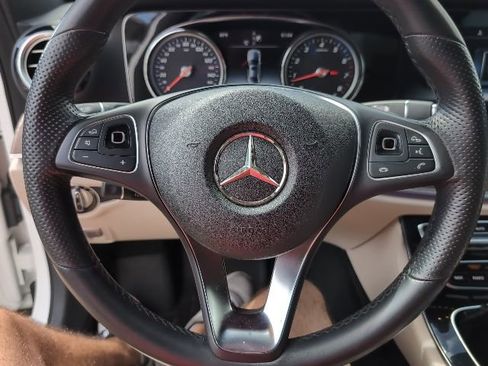 Used 2017 Mercedes-Benz E 300 E 300 image 11