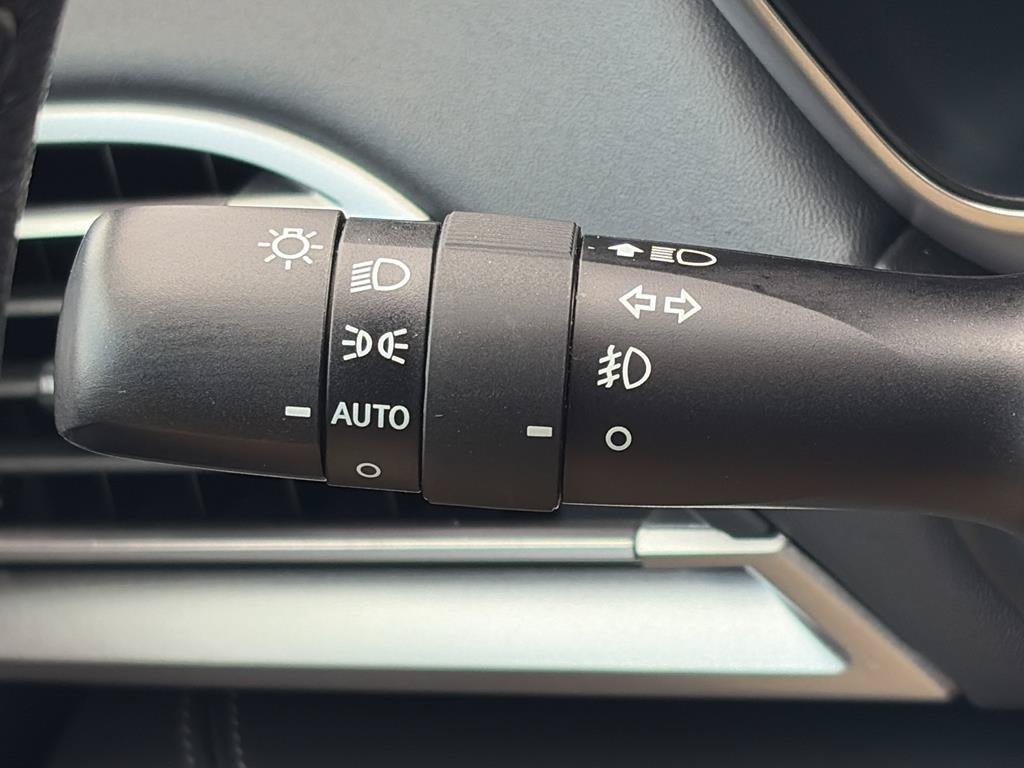 Used 2023 Subaru Outback Limited AWD/4WD image 10