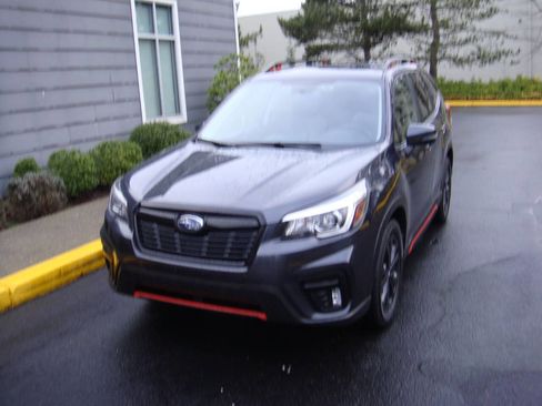 Used 2019 Subaru Forester Sport w/ Popular Package #2 AWD/4WD image 6