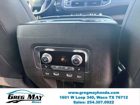 Used 2021 GMC Yukon SLT w/ SLT Luxury Plus Package RWD image 29