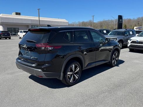 Used 2024 Nissan Rogue SL image 5