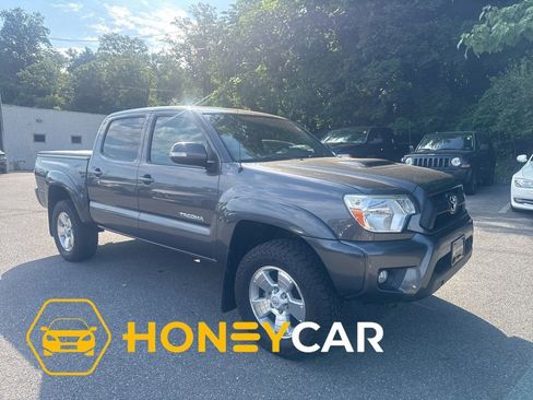 Used 2014 Toyota Tacoma 4x4 Double Cab w/ TRD Sport Package image 1