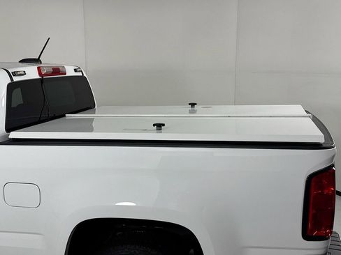 Used 2022 Chevrolet Colorado LT w/ Fleet Safety Package image 10