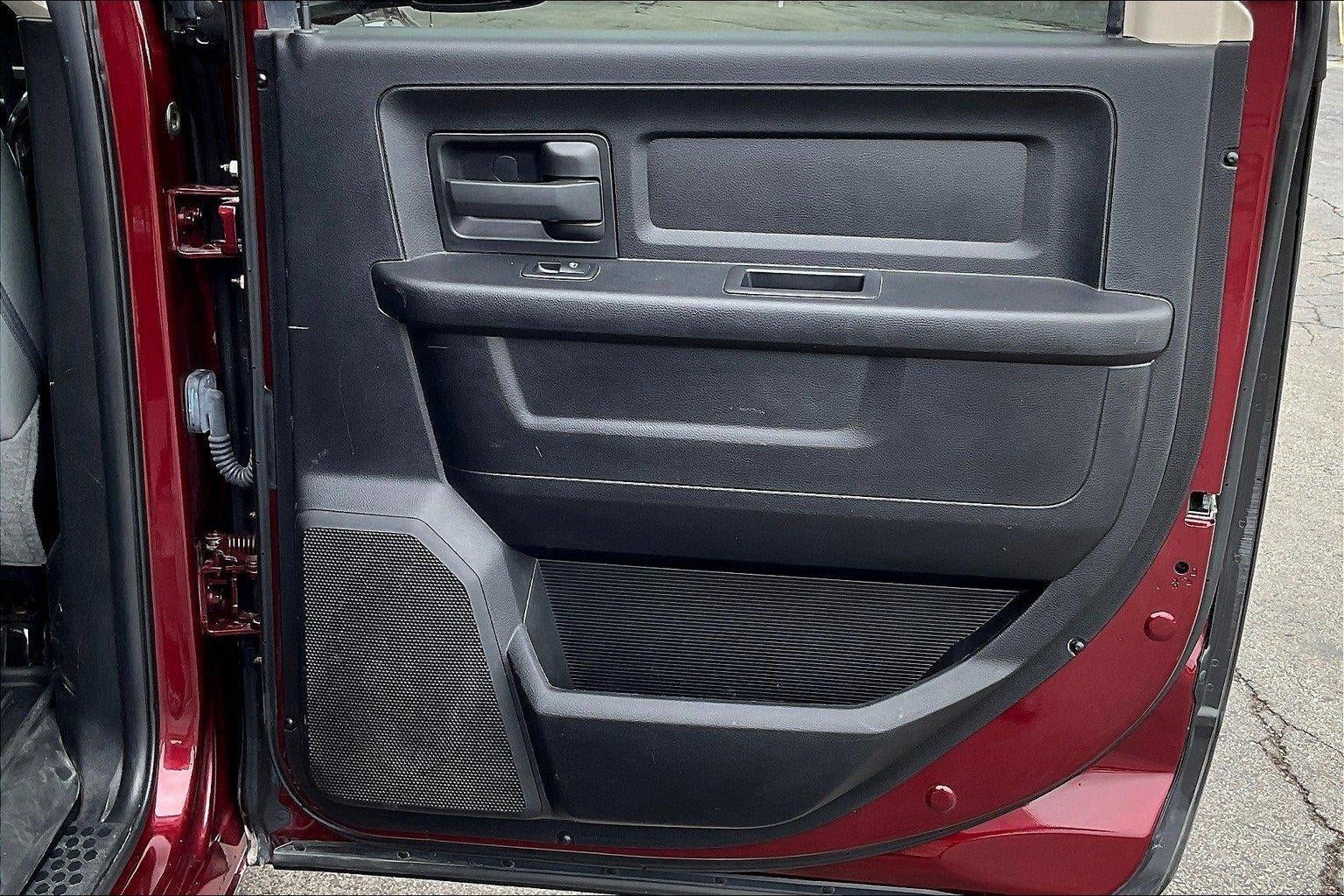 Used 2018 RAM 1500 Express w/ Express Value Package AWD/4WD image 23
