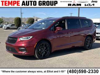 Certified 2022 Chrysler Pacifica Touring-L w/ S Appearance Package video 1