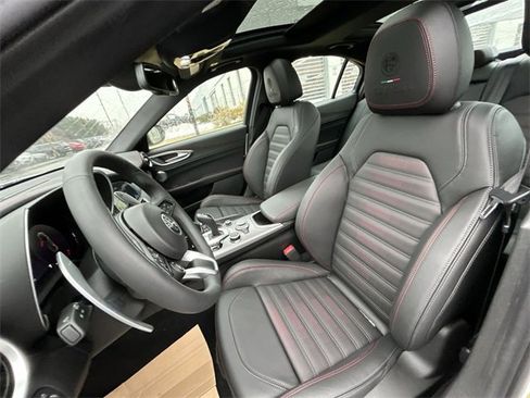 New 2025 Alfa Romeo Giulia AWD w/ Driving Assist Package image 11