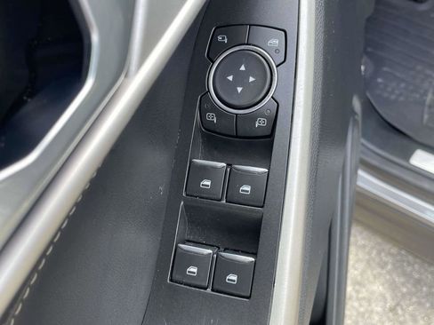 Used 2021 Ford Explorer Limited w/ Equipment Group 301A image 16