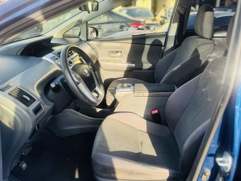 Used 2014 Toyota Prius V Two image 20
