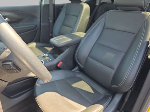 Certified 2023 GMC Terrain SLT w/ Tech Package FWD image 17