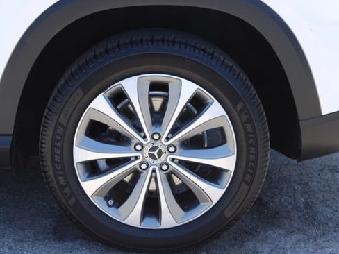 Used 2021 Mercedes-Benz GLE 350 w/ Premium Package image 8