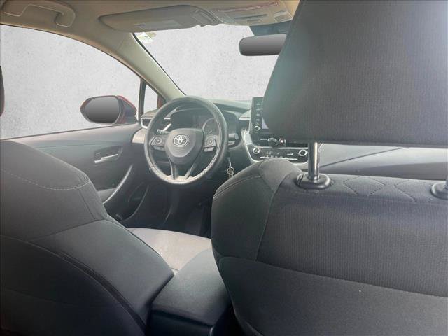Used 2020 Toyota Corolla LE FWD image 16