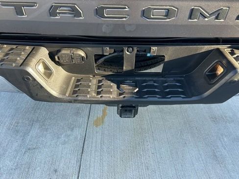 Used 2020 Toyota Tacoma SR5 image 10