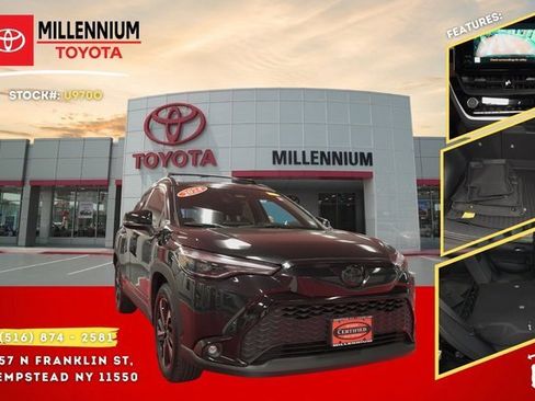 Certified 2024 Toyota Corolla Cross XSE image 1